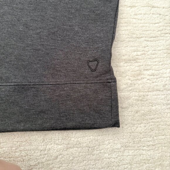 Gertrude Gaston Cropped Oversized Sweatshirt  Size Medium Gray Long Sleeve NWT - Picture 4 of 10